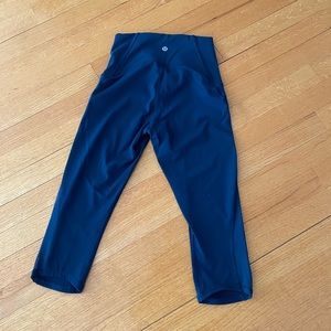 lu lu lemon train time crop 17 navy blue leggings